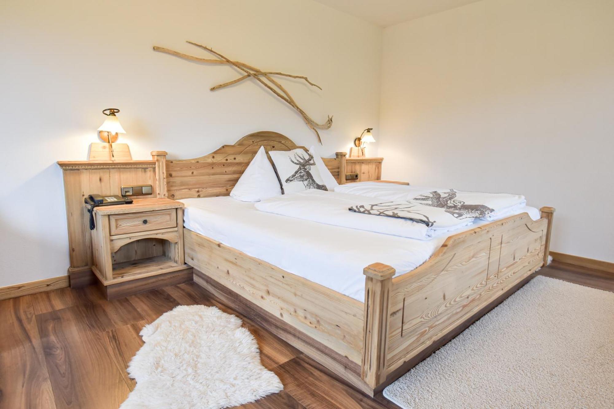 Hotel Feuriger Tatzlwurm Bayrischzell Esterno foto